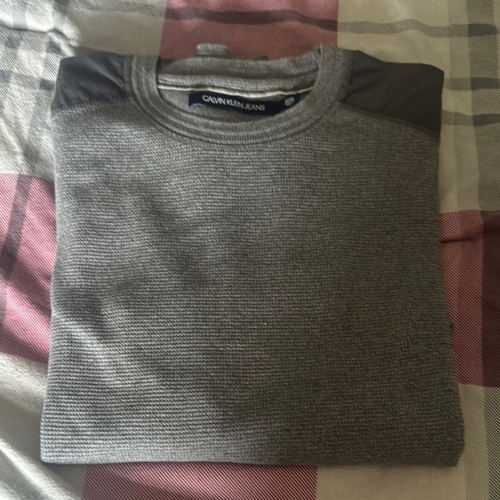 Calvin Klein Gray Crewneck Sweater